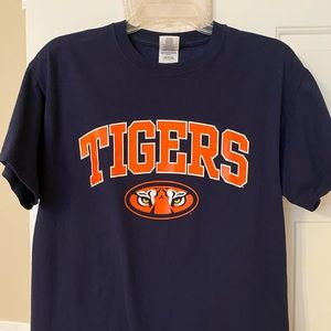 Auburn Tigers Adult Tshirt Size M